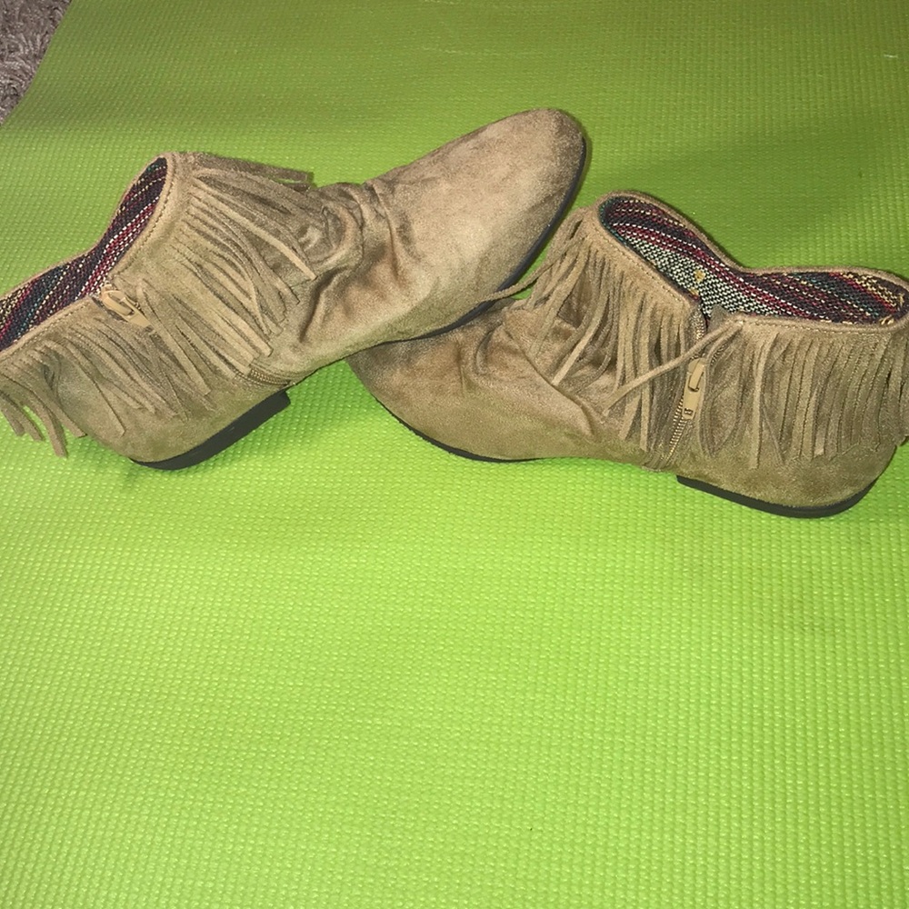 Zigi soho fringe low ankle boots